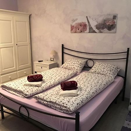 Juan Shabby House B&B Сініскола Екстер'єр фото